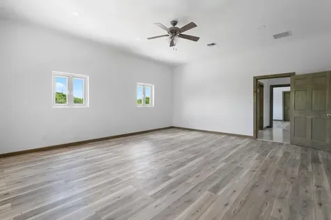 Lyford Hills Sub New Providence Paradise Island BS