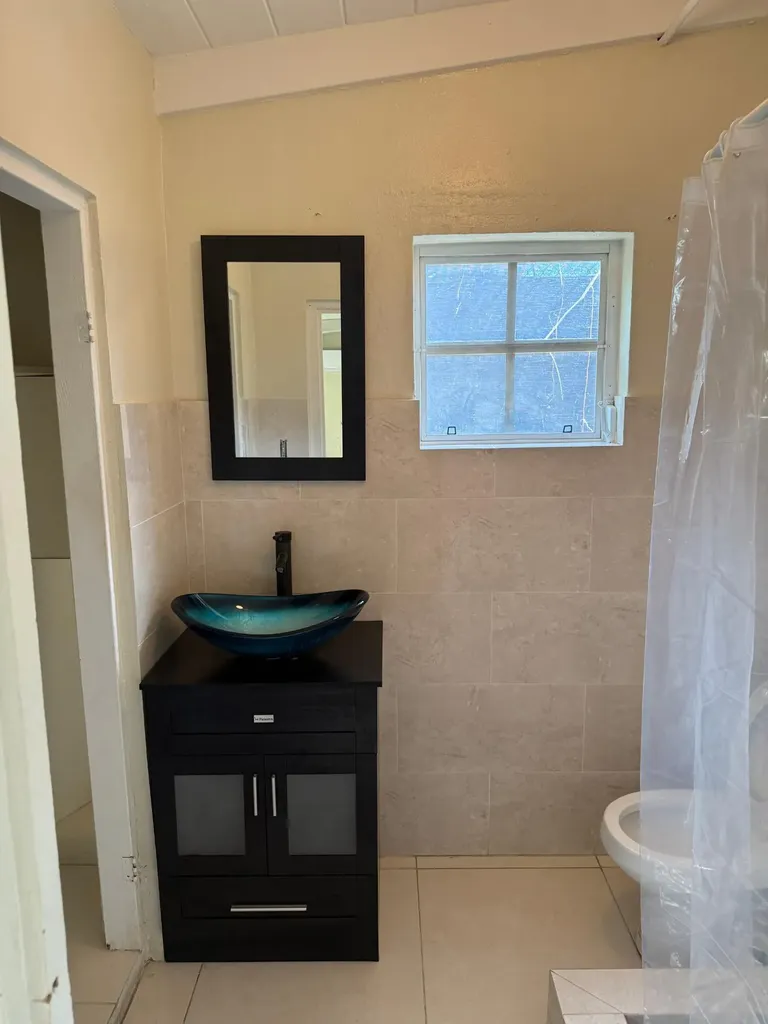 Sears Road New Providence Paradise Island BS