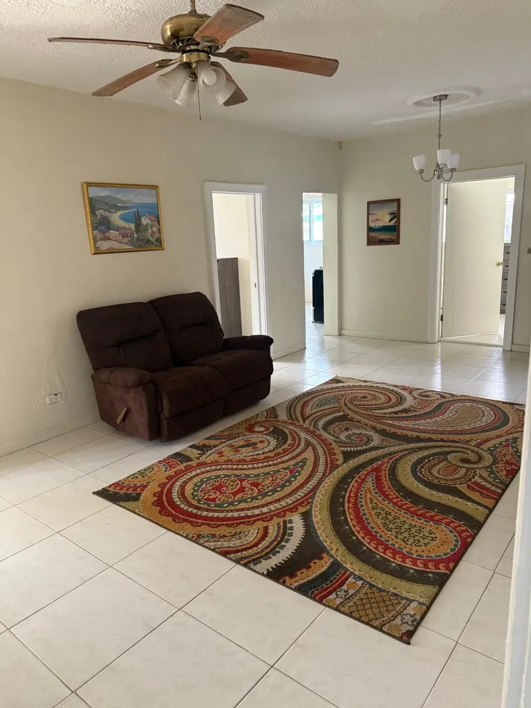 Sears Road New Providence Paradise Island BS