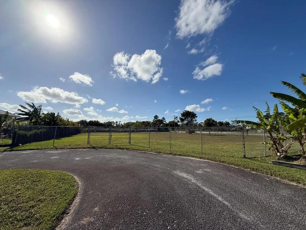 Greening Glade, Freeport, Grand Bahama Freeport BS