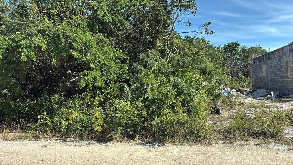 Lot 11680, Lobster Cay Road Exuma BS