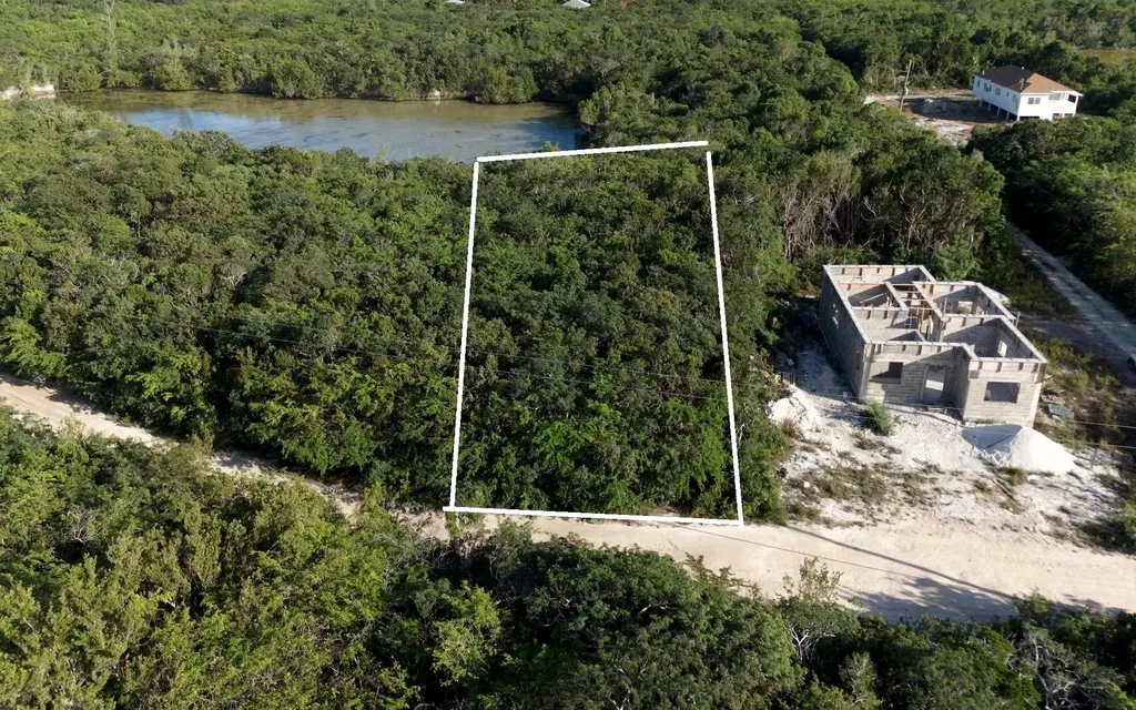 Lot 11680, Lobster Cay Road Exuma BS