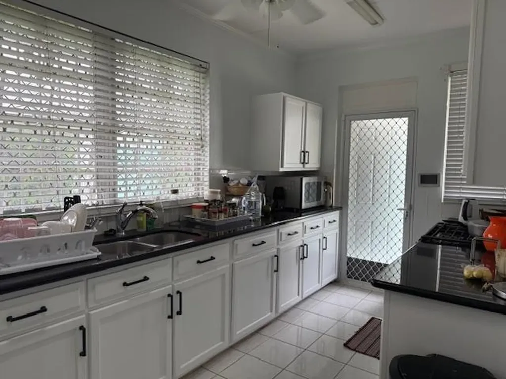 Johnson Road New Providence Paradise Island BS