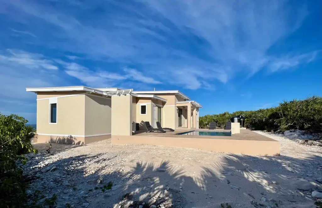 5 Ocean Drive Rainbow Bay Eleuthera BS