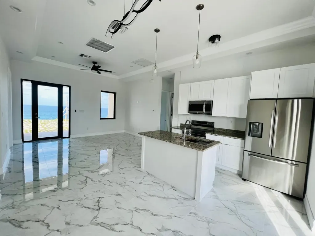 5 Ocean Drive Rainbow Bay Eleuthera BS