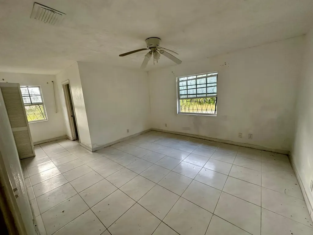 Spinney St, Yeoman's Wood Grand Bahama Freeport BS
