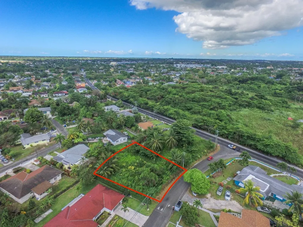 7 Dannottage Estates New Providence Paradise Island BS