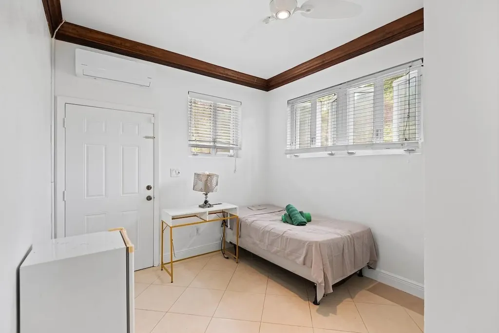 Coral Reef Circle New Providence Paradise Island BS