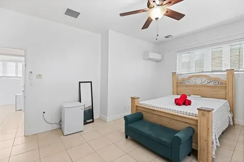 Coral Reef Circle New Providence Paradise Island BS