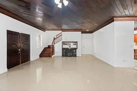 Coral Reef Circle New Providence Paradise Island BS