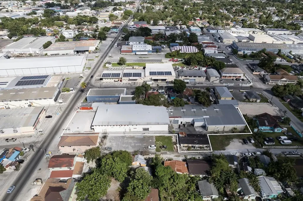 Mackey Street Commercial New Providence Paradise Island BS