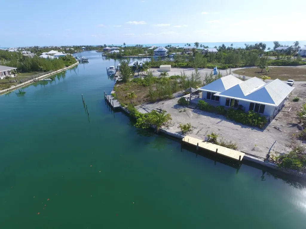 Galleon West - Canal Home Abaco BS