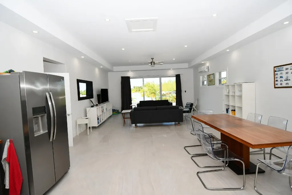 Galleon West - Canal Home Abaco BS