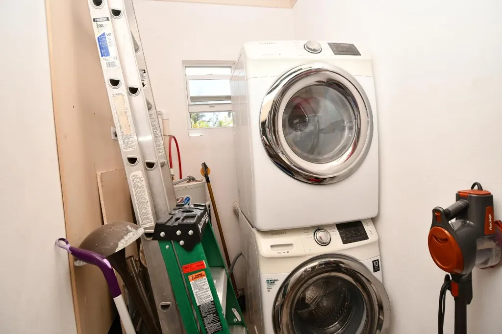 Galleon West - Canal Home Abaco BS