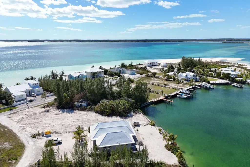 Galleon West - Canal Home Abaco BS