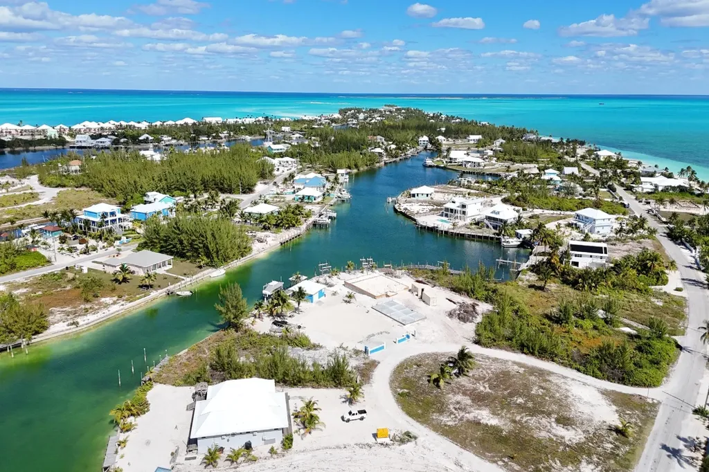 Galleon West - Canal Home Abaco BS