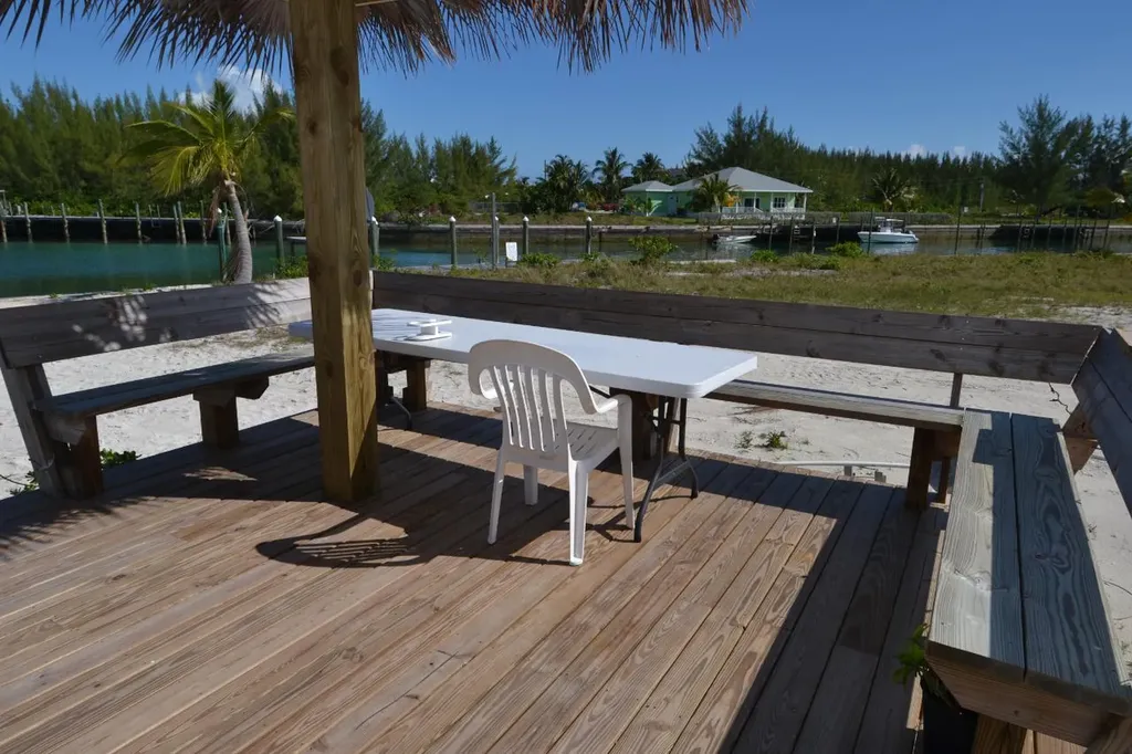 Galleon West - Canal Home Abaco BS