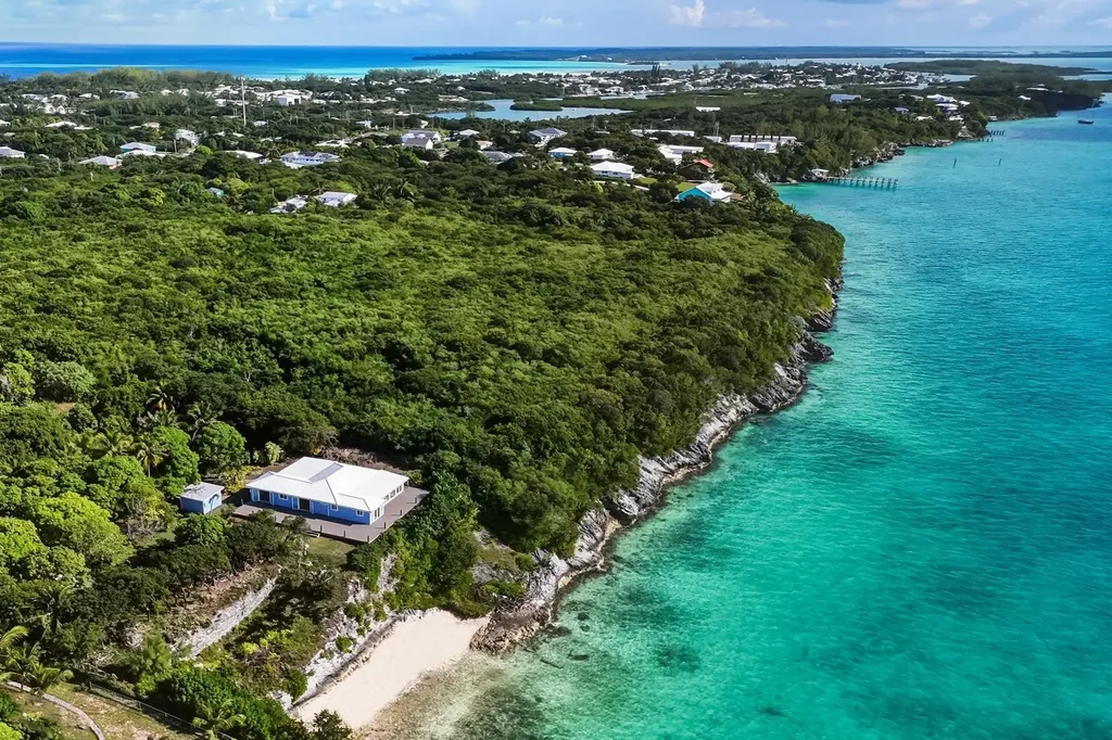Oceanfront Estate — Oceanfront Estat