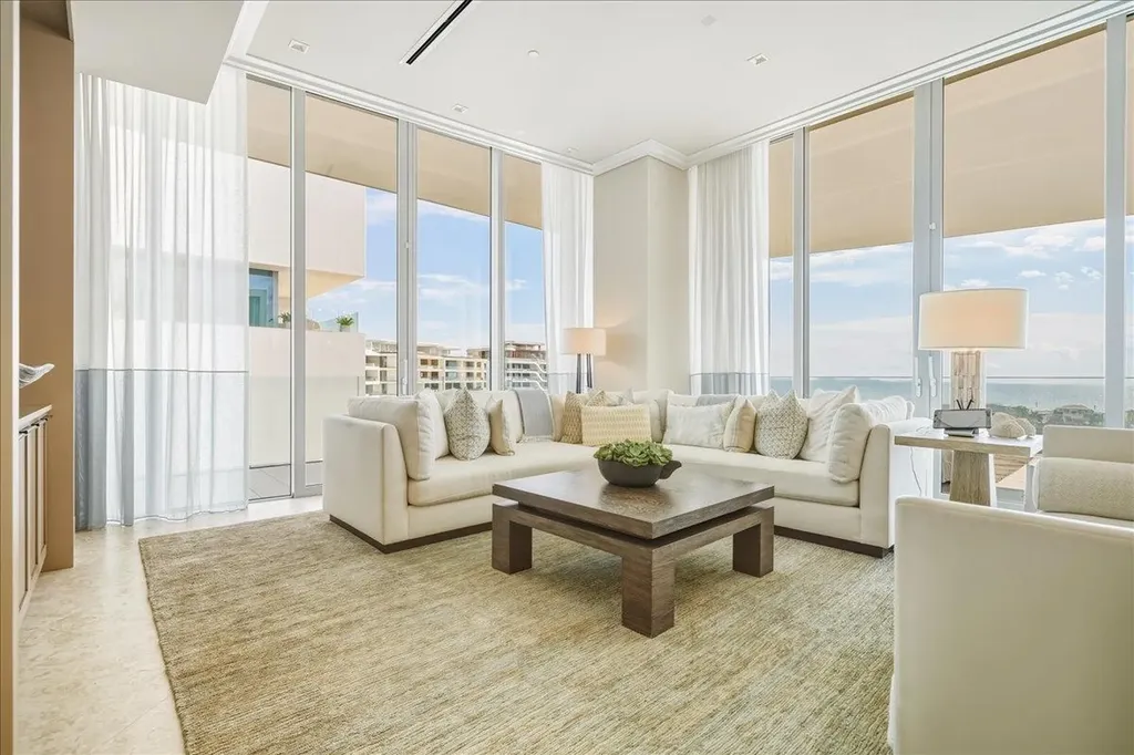 Honeycomb, Albany New Providence Paradise Island BS