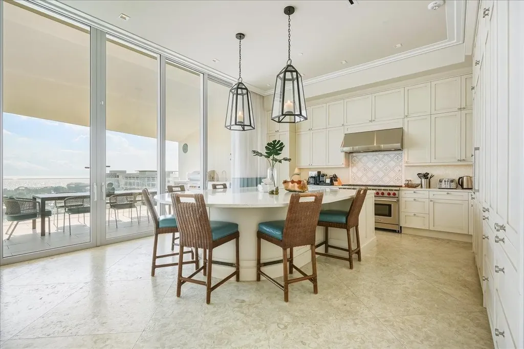 Honeycomb, Albany New Providence Paradise Island BS