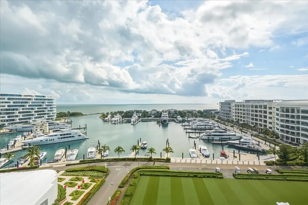 Honeycomb, Albany New Providence Paradise Island BS