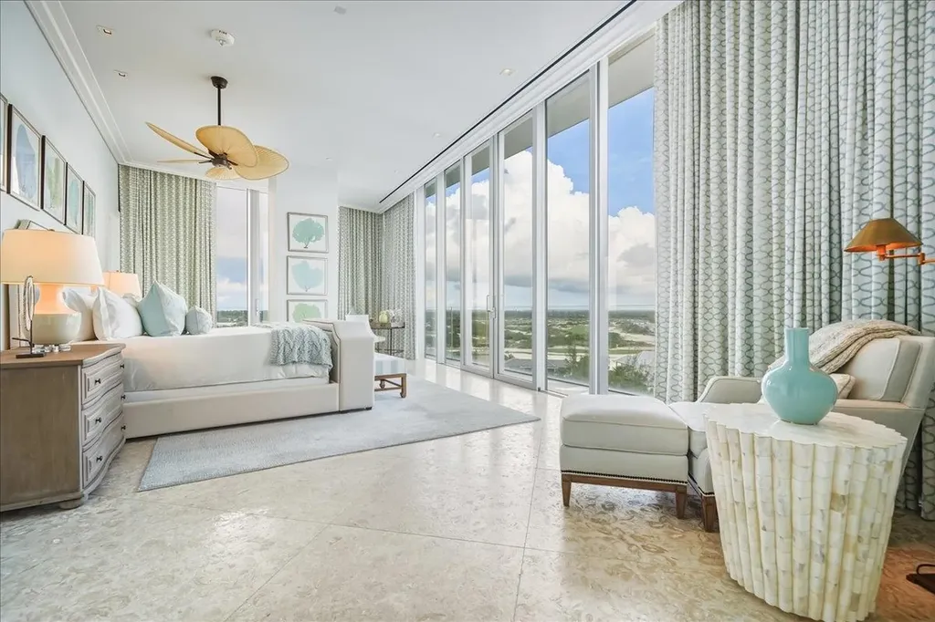 Honeycomb, Albany New Providence Paradise Island BS