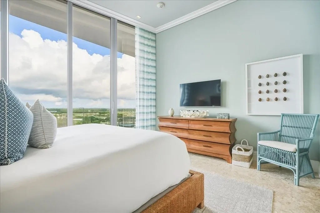 Honeycomb, Albany New Providence Paradise Island BS