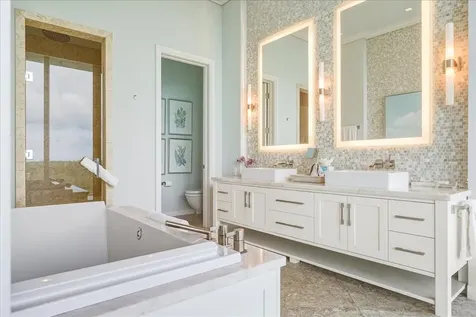 Honeycomb, Albany New Providence Paradise Island BS