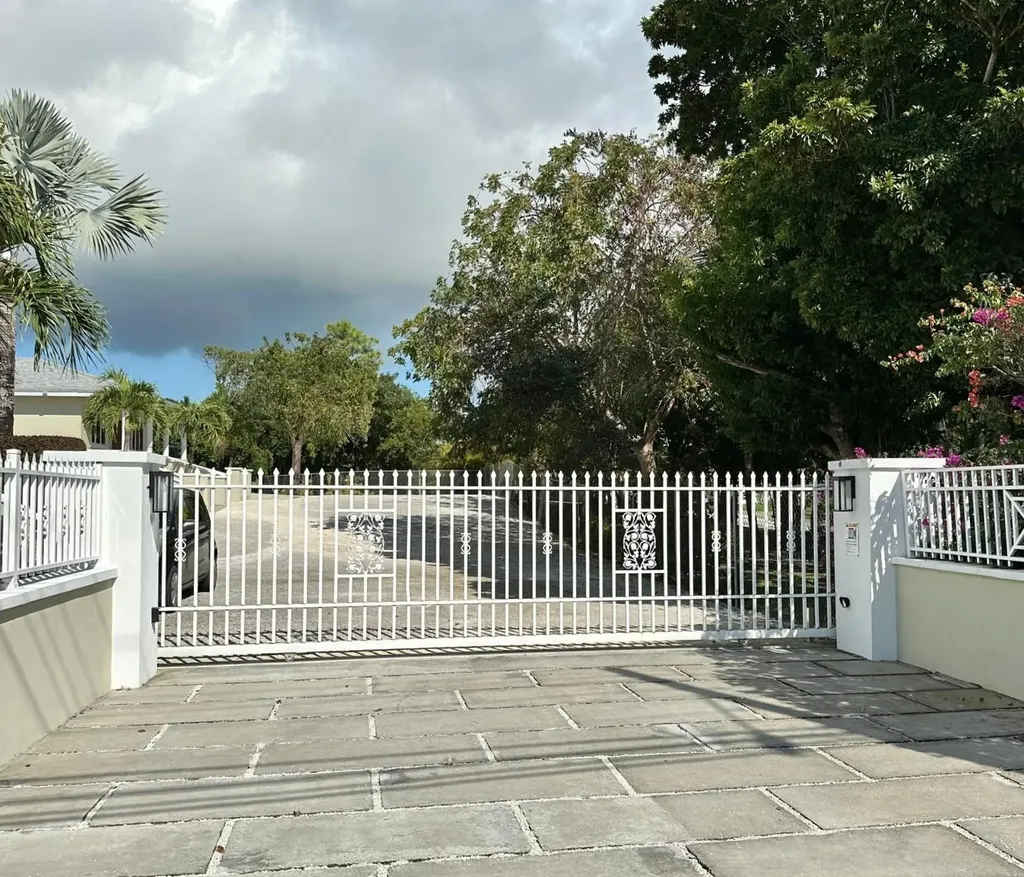 South Ocean Boulevard New Providence Paradise Island BS