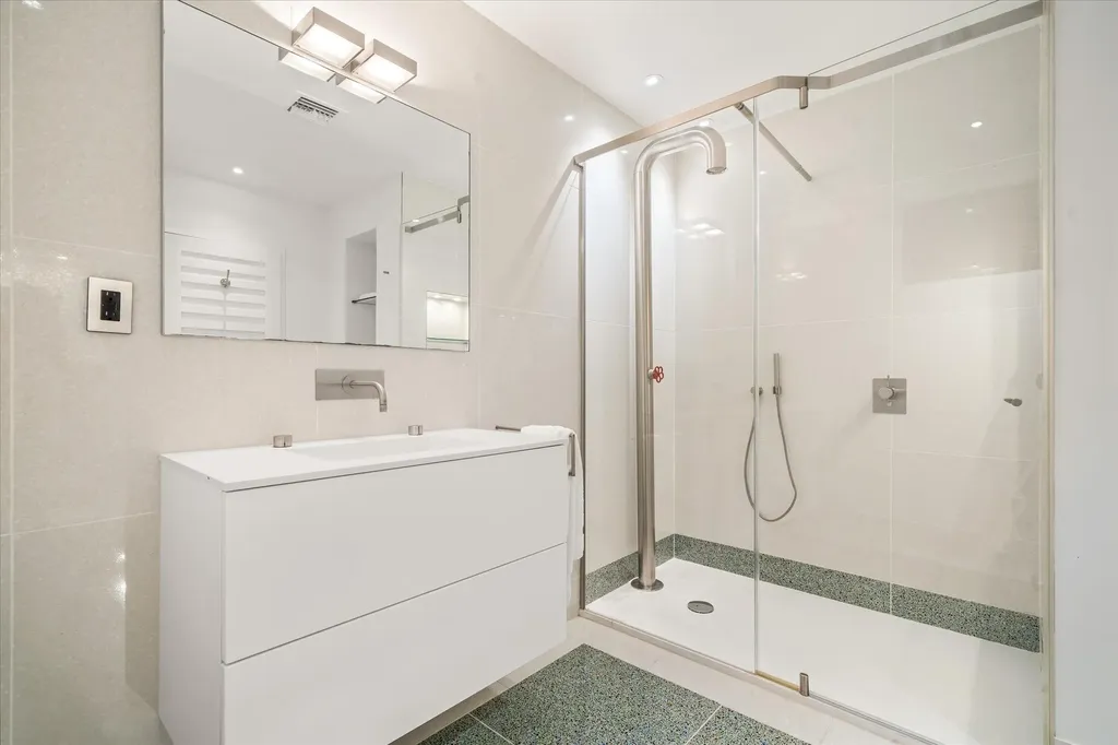 Seafair Eleuthera BS