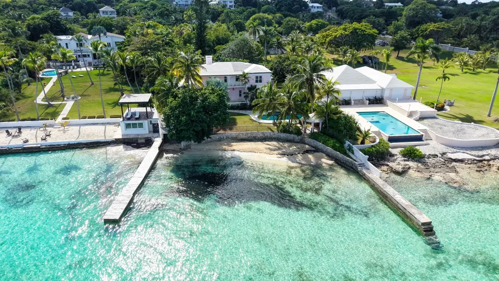 Blackbeards Cove New Providence Paradise Island BS