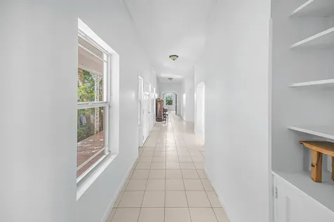 Blackbeards Cove New Providence Paradise Island BS