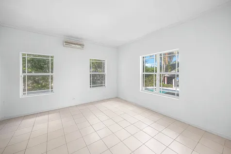 Blackbeards Cove New Providence Paradise Island BS