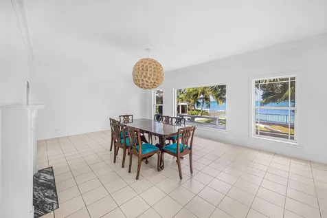 Blackbeards Cove New Providence Paradise Island BS