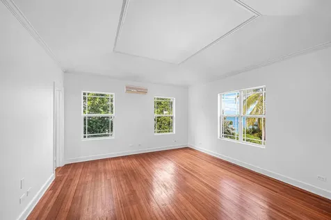 Blackbeards Cove New Providence Paradise Island BS