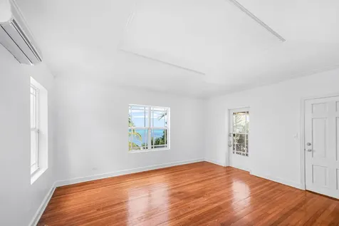 Blackbeards Cove New Providence Paradise Island BS