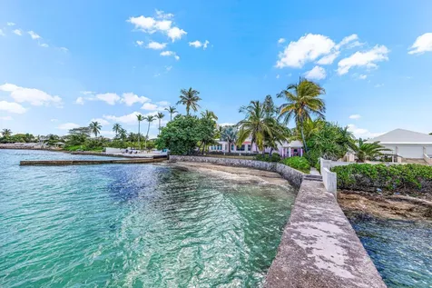 Blackbeards Cove New Providence Paradise Island BS
