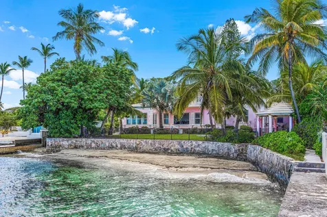 Blackbeards Cove New Providence Paradise Island BS
