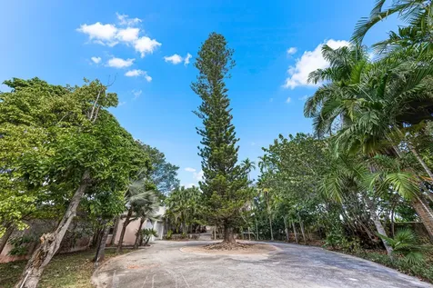 Blackbeards Cove New Providence Paradise Island BS