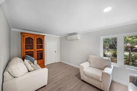 Blackbeards Cove New Providence Paradise Island BS