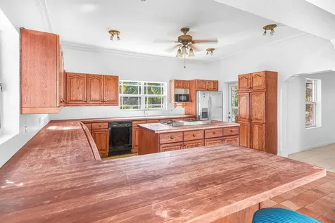 Blackbeards Cove New Providence Paradise Island BS