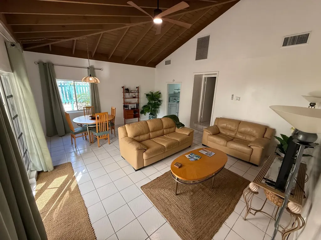 #7 Bayview Villas New Providence Paradise Island BS