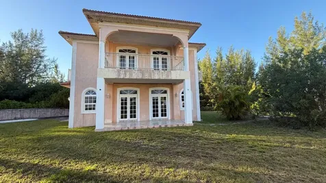 Fortune Bay Drive 2 Grand Bahama Freeport BS