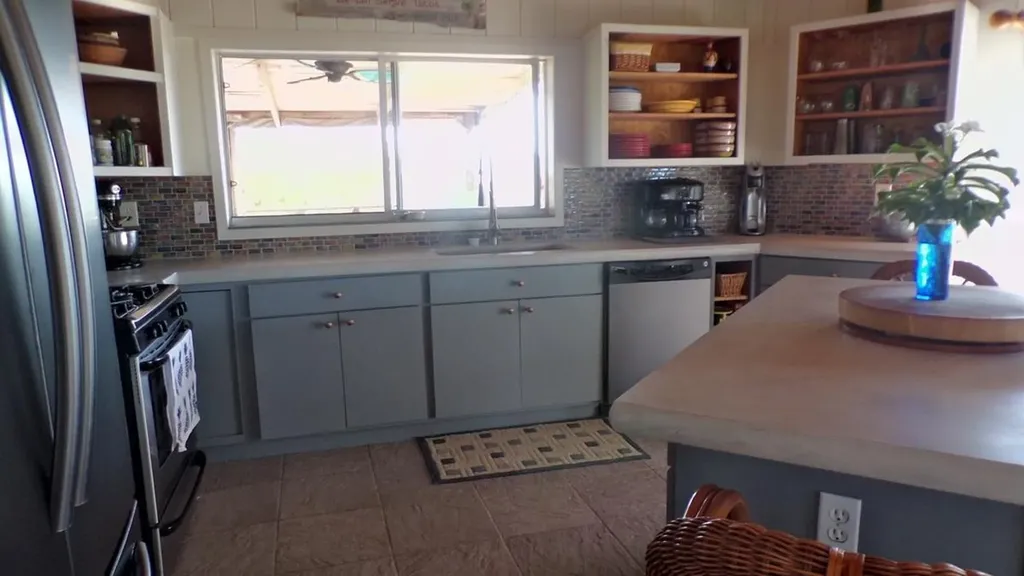 Brenville Miller Road Long Island BS