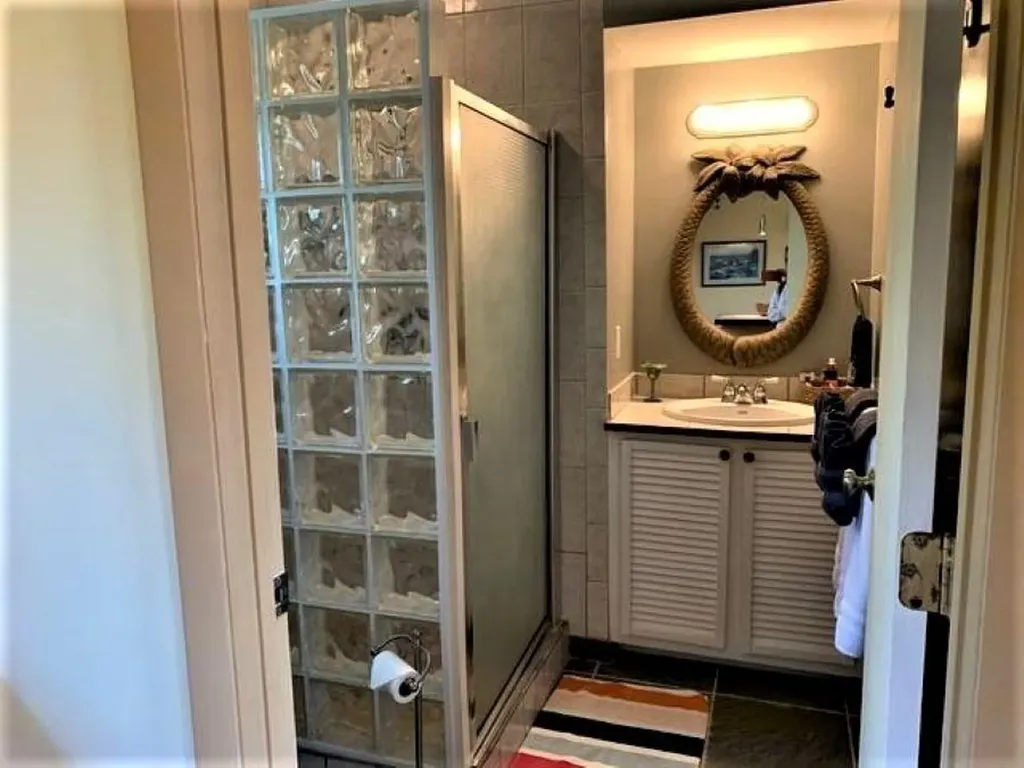 Brenville Miller Road Long Island BS