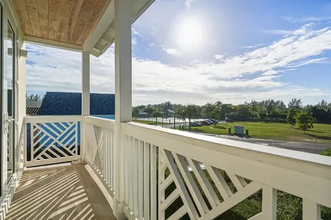 #2 Galleon Bay New Providence Paradise Island BS