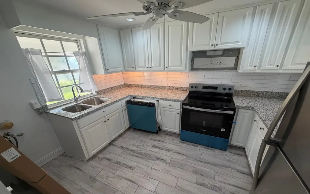 Delaporte Pointe New Providence Paradise Island BS