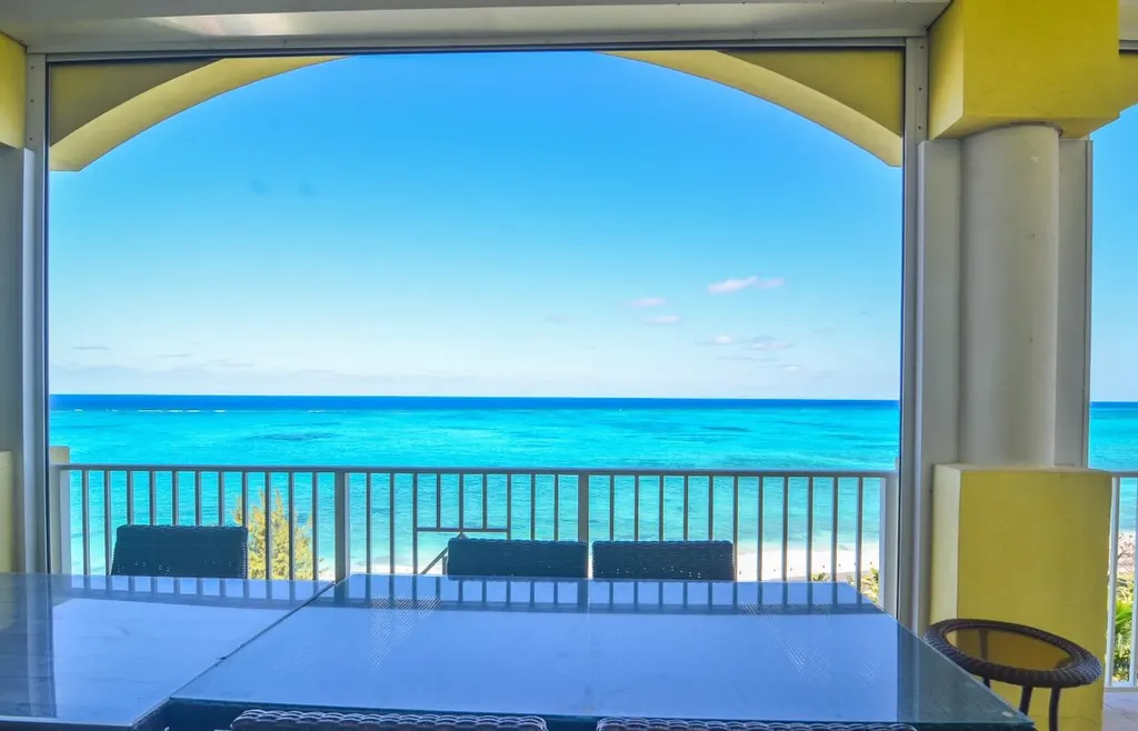 Caves Heights New Providence Paradise Island BS