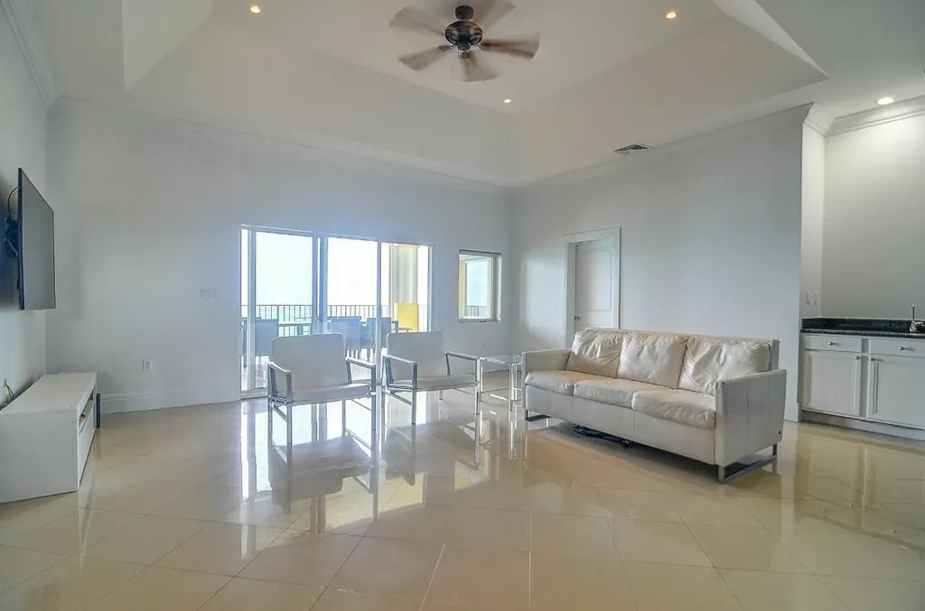 Caves Heights New Providence Paradise Island BS