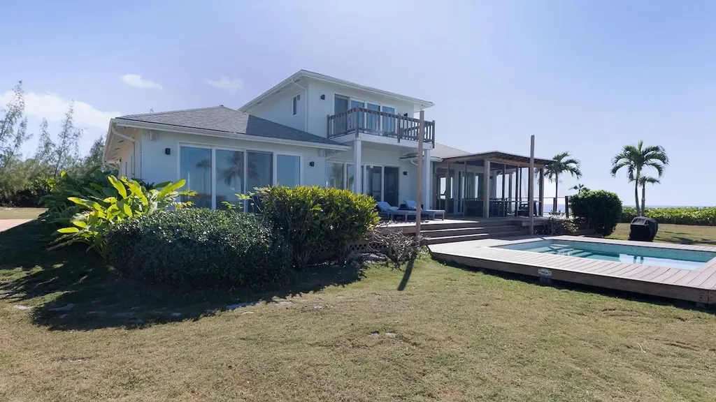 Beachfront Estate Eleuthera BS